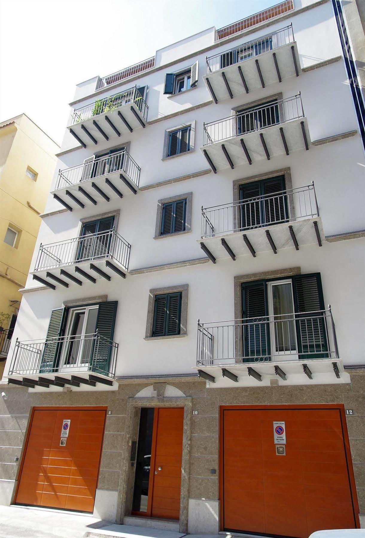 Bb 10 Serpotta - Palazzo Riolo & Restaurant Palermo Eksteriør billede